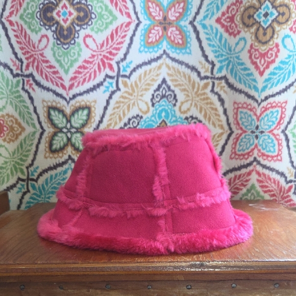 Accessories - Pink Fuzzy Reversible Bucket Hat